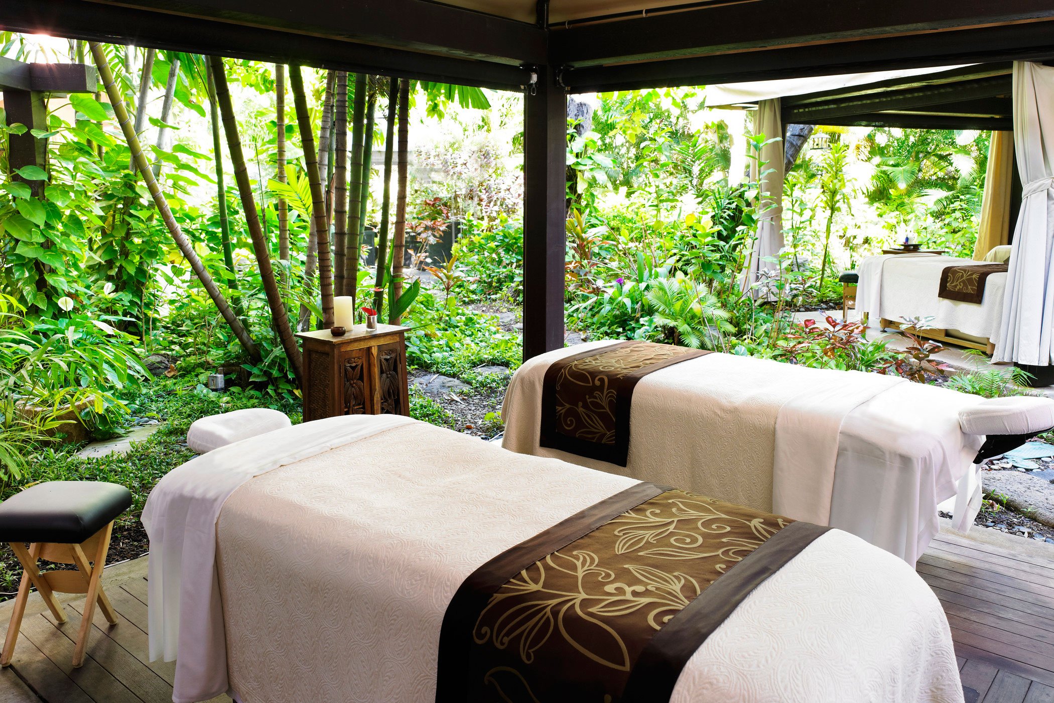 picture of the spa's massage table