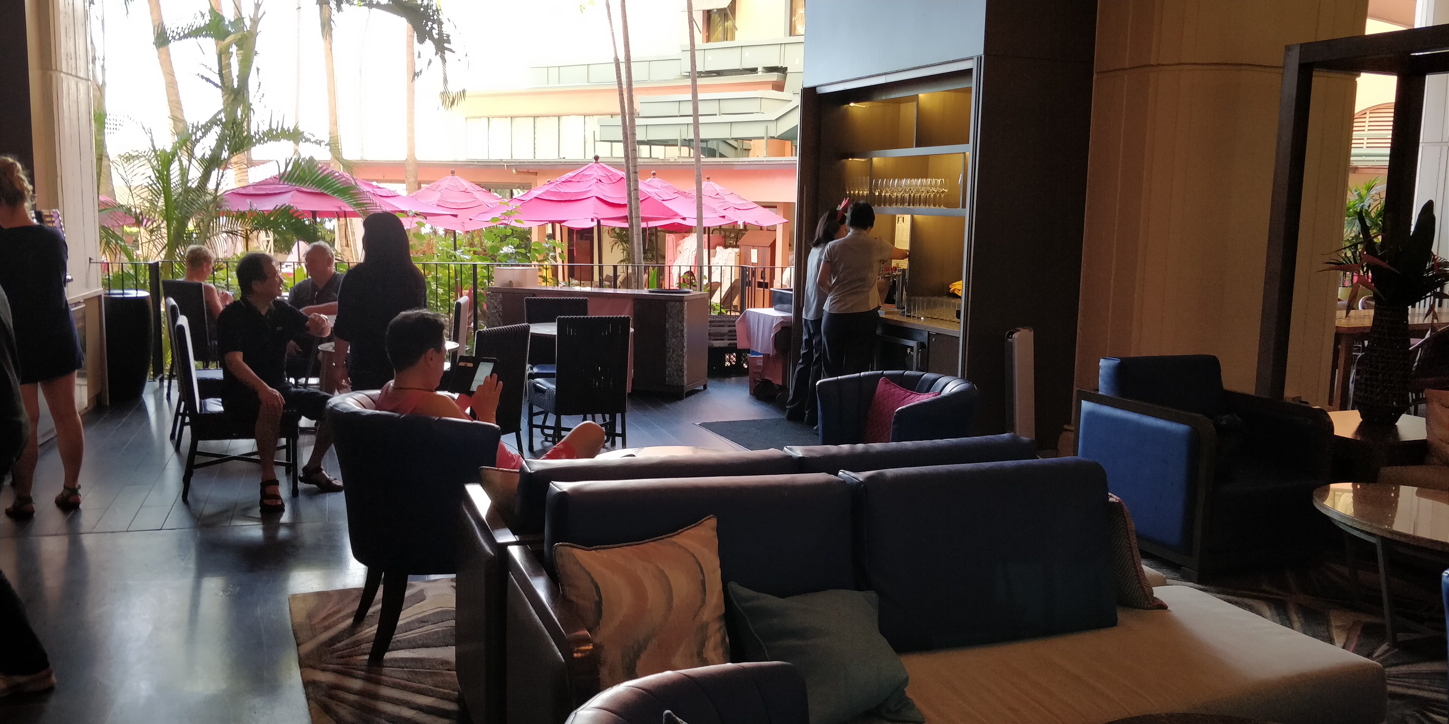PICTURE OF THE SEATING IN THE MAI LANAI LOUNGE.