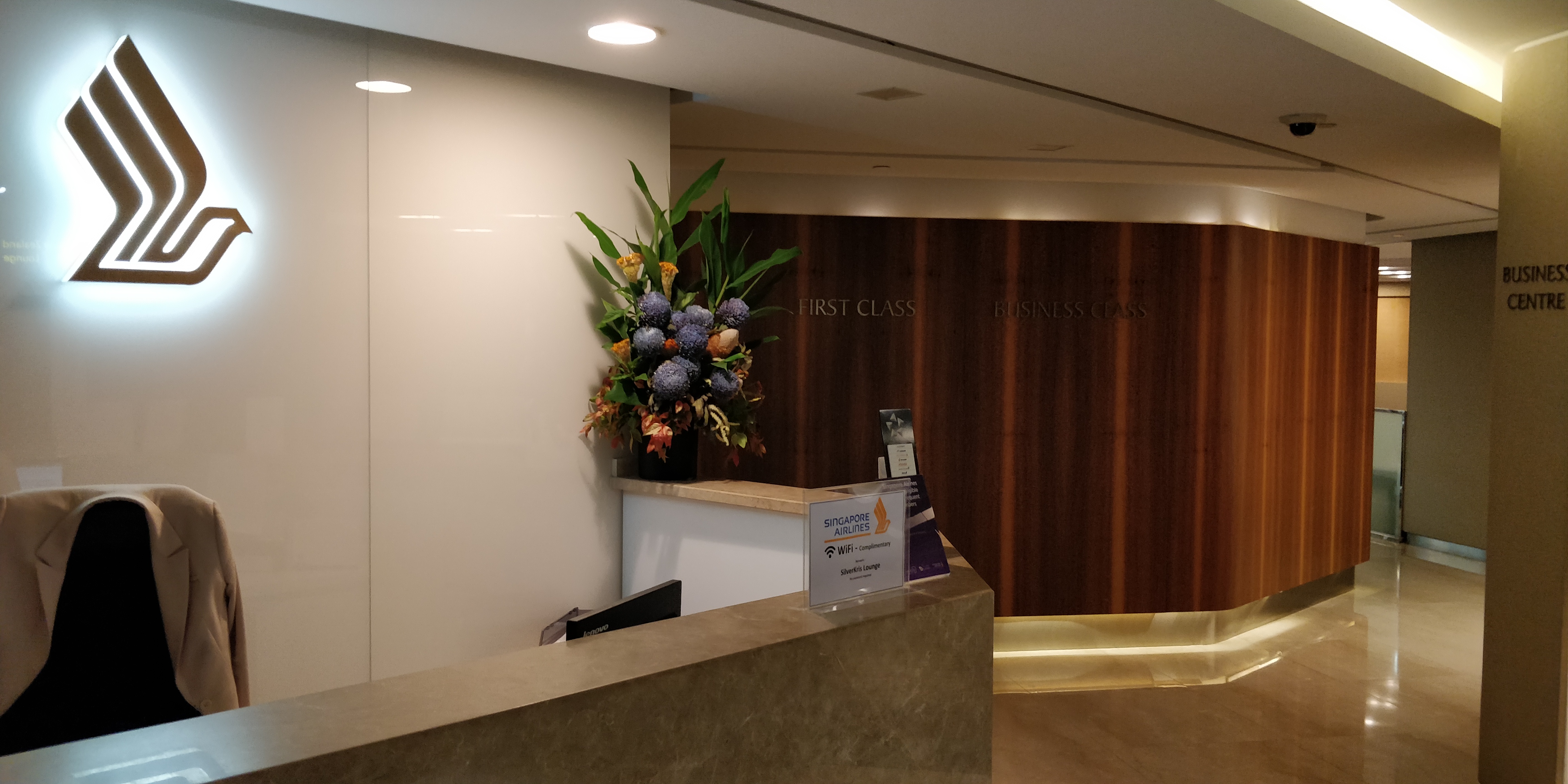  A PICTURE OF THE SILVERKRIS LOUNGE MEL ENTRANCE