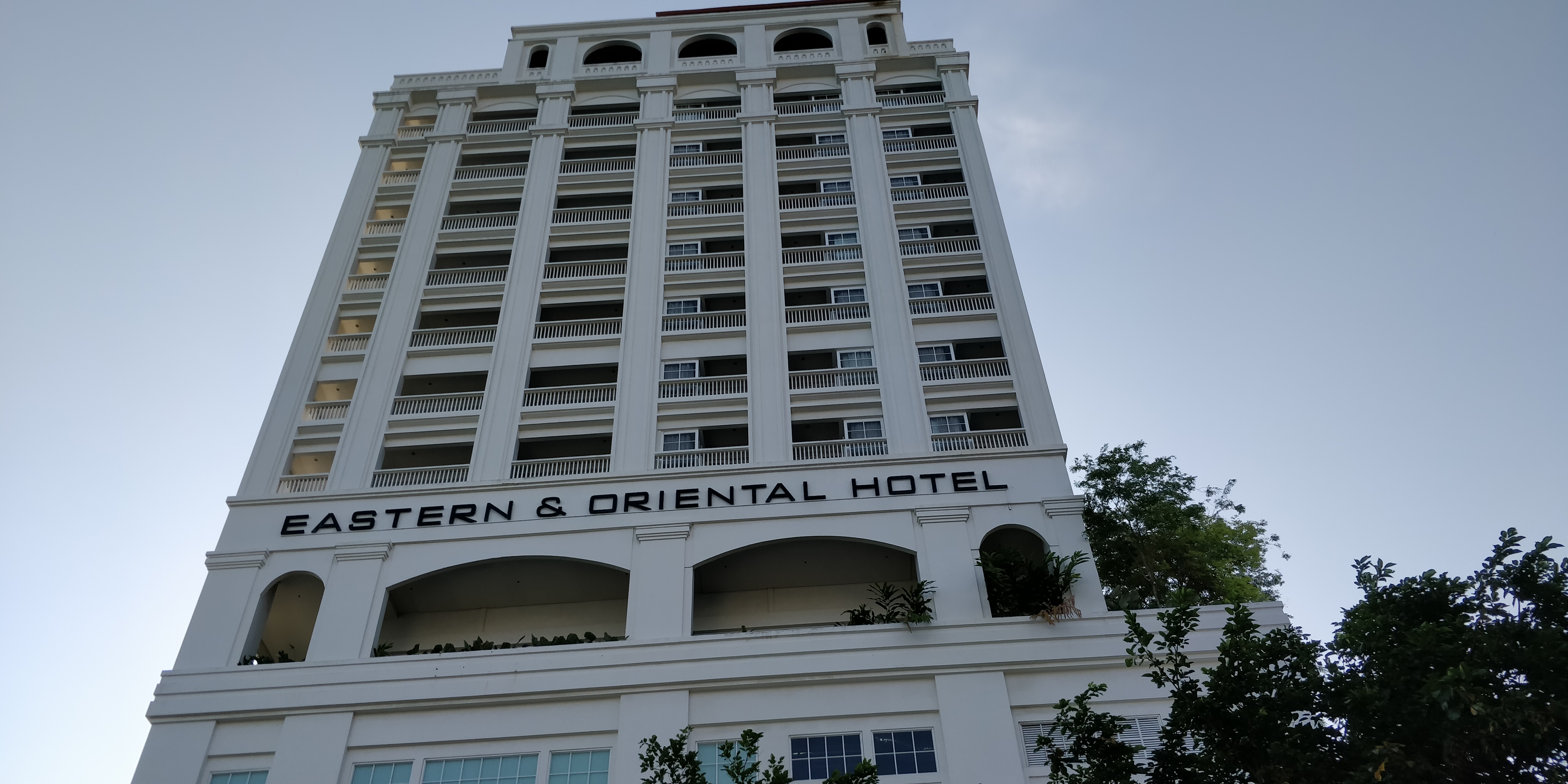 A PICTURE OF THE EASTERN & ORIENTAL HOTEL PENANG
