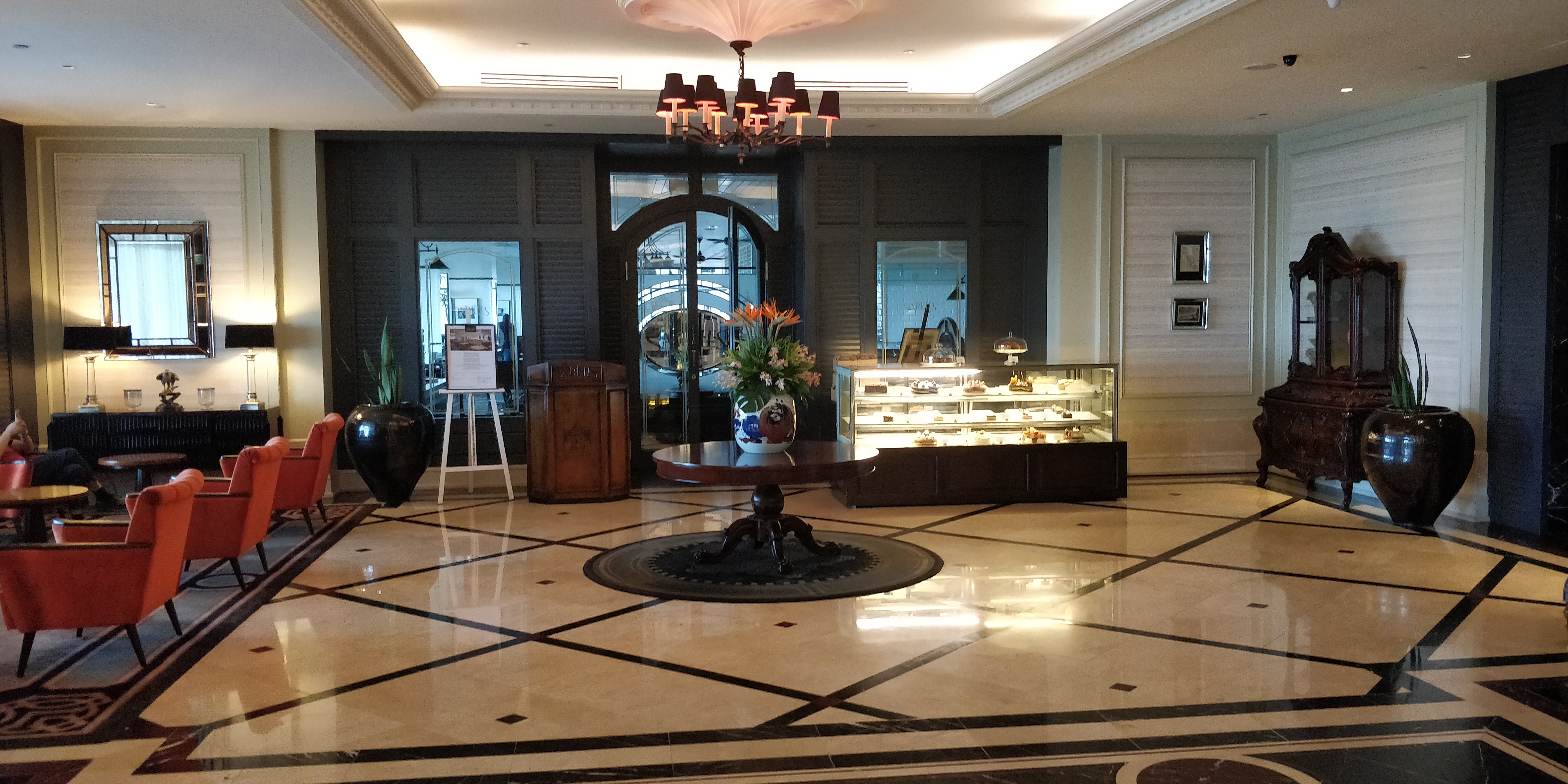 A PICTURE OF THE LOBBY ENTRANCE TO SARKIES