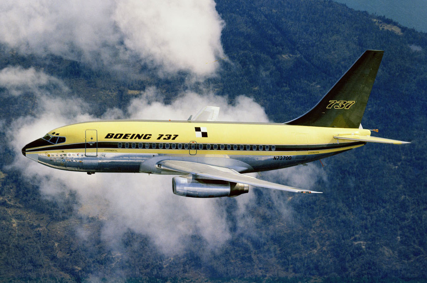 A PICTURE OF THE FIRST BOEING 737