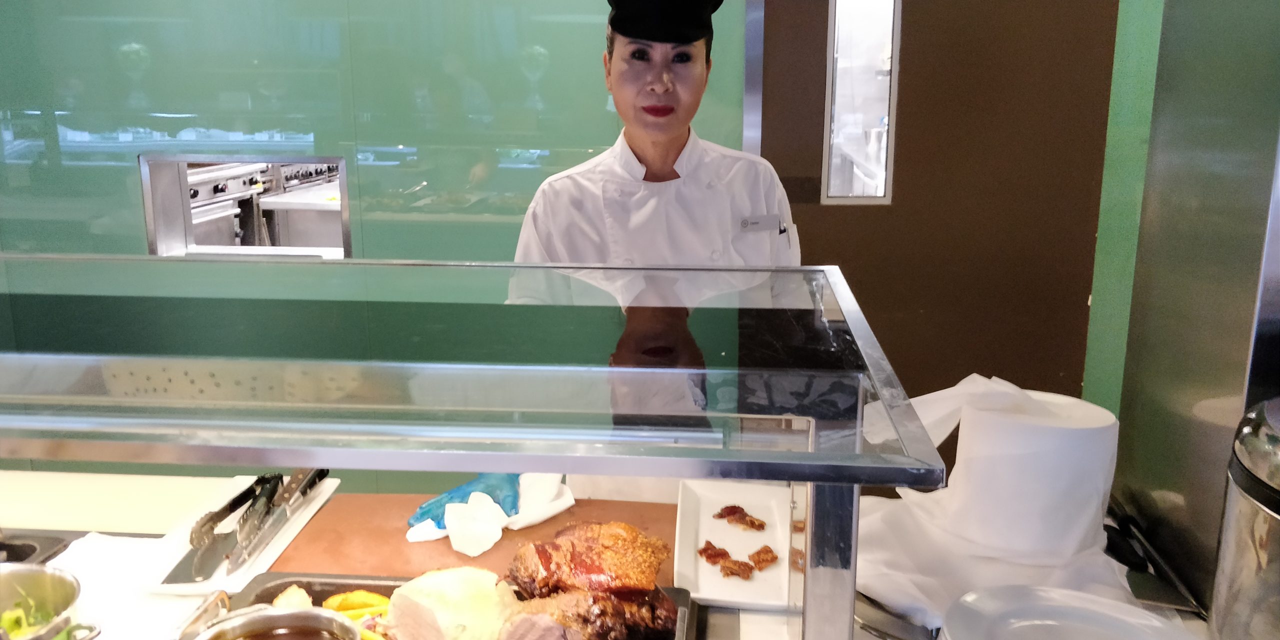 Review the Grand Mirage Resort picture of the cook who slices the meat for you