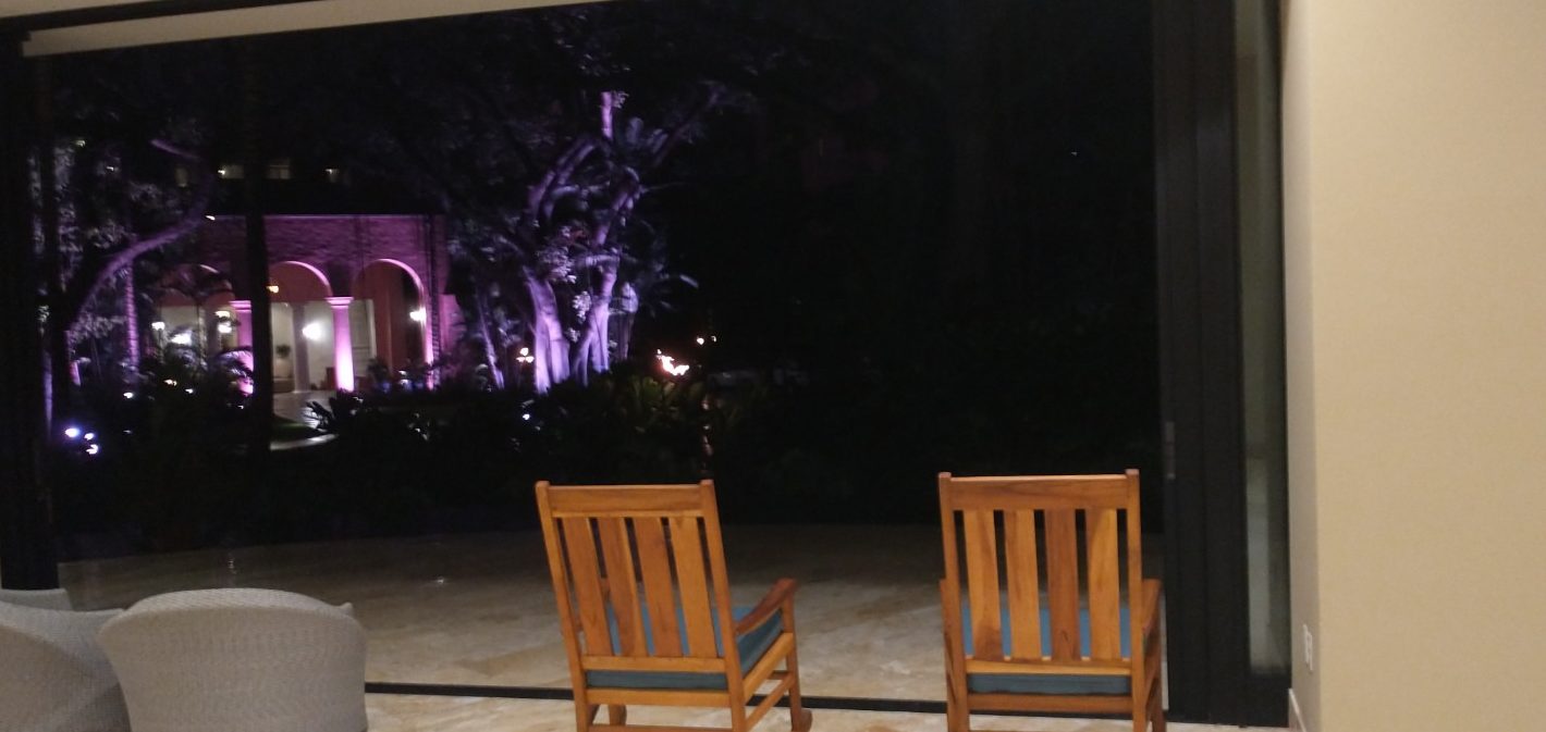 picture of the rocking chairs by the Koi pond outside the lobby.