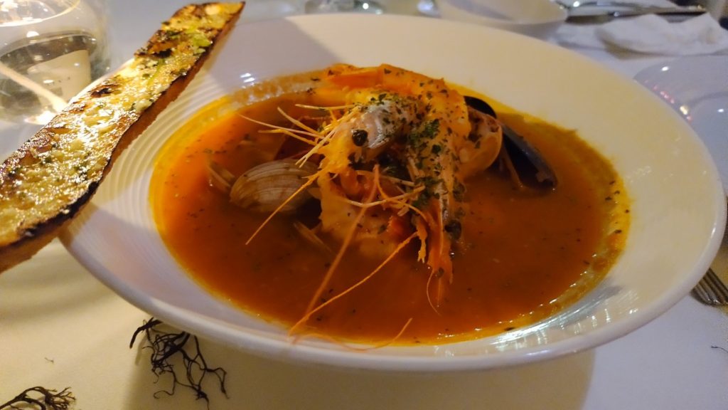 PICTURE OF THE CIOPPINO PLATE.