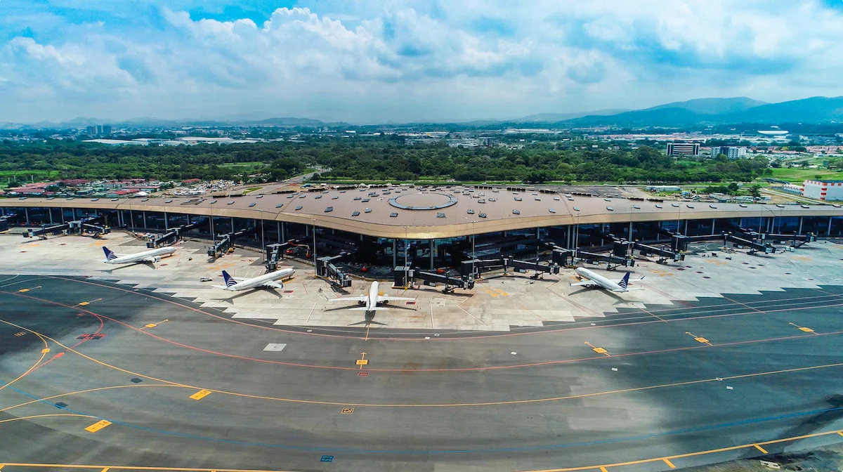 PICTURE OF THE NEW TERMINAL AT TOCUMEN AIRPORT.