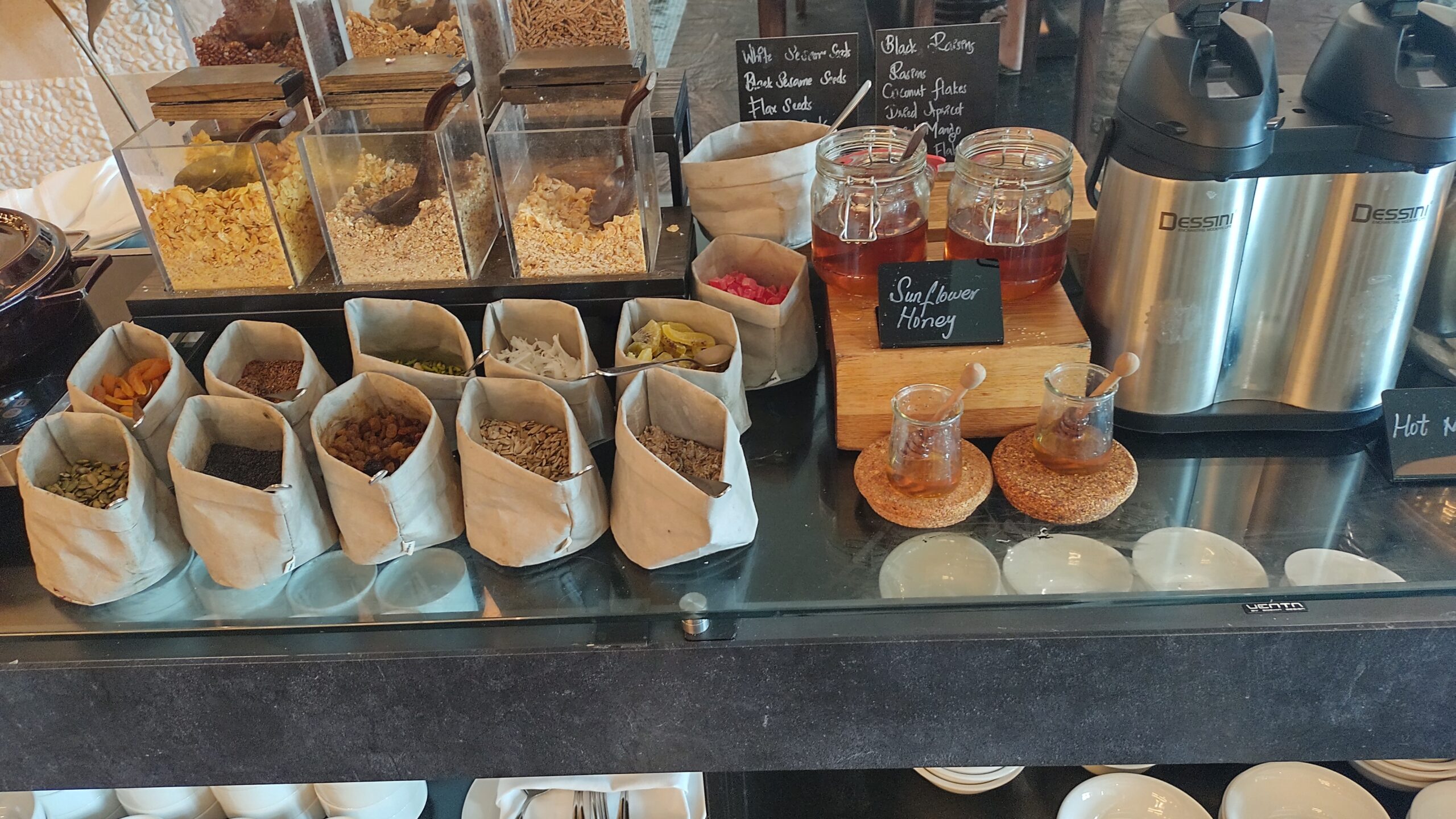 PICTURE OF THE PORRIDGE AND COFFEE STATION.