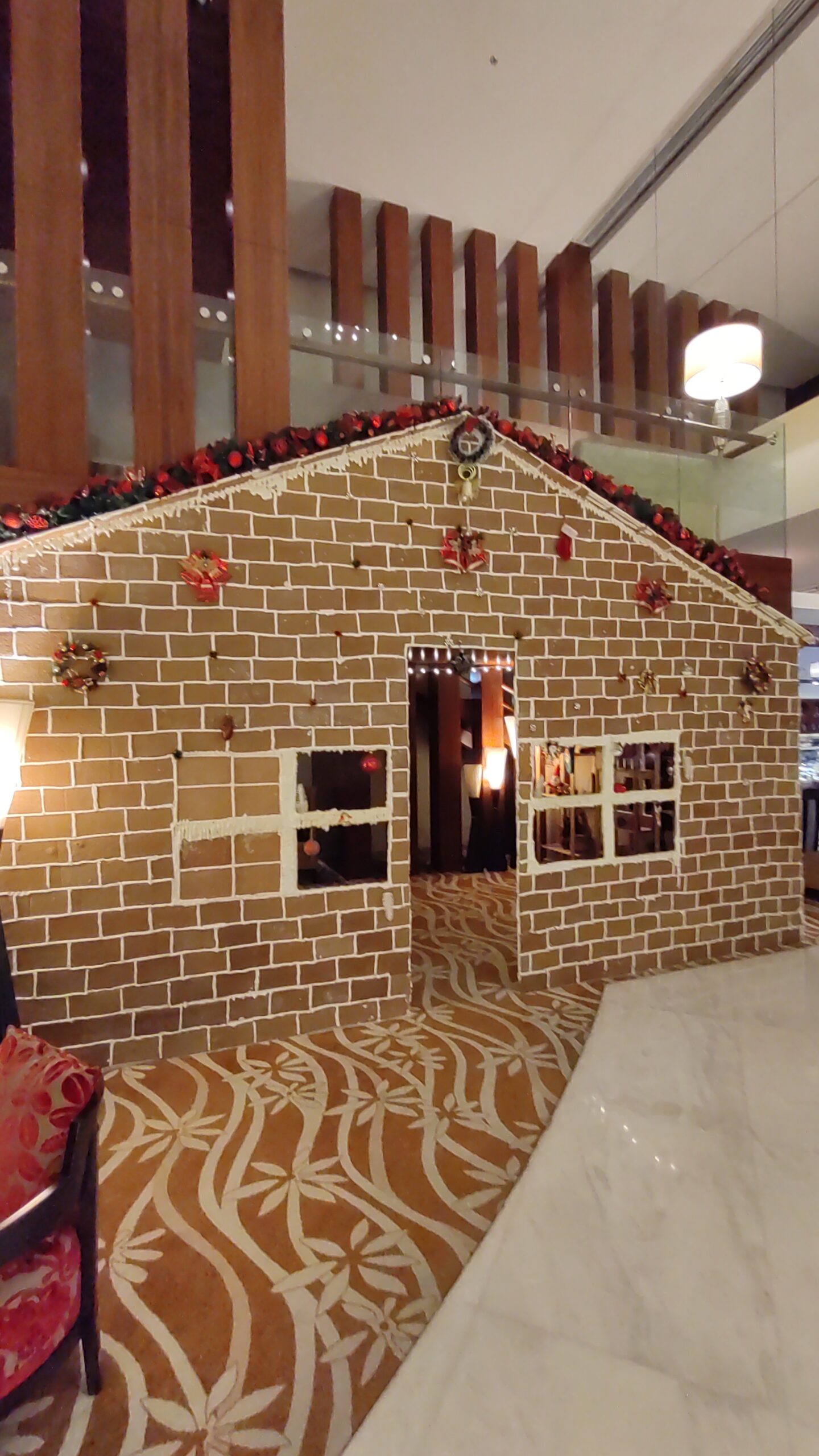 PICTURE OF THE GINGER BREAD HOUSE IN THE LOBBY.