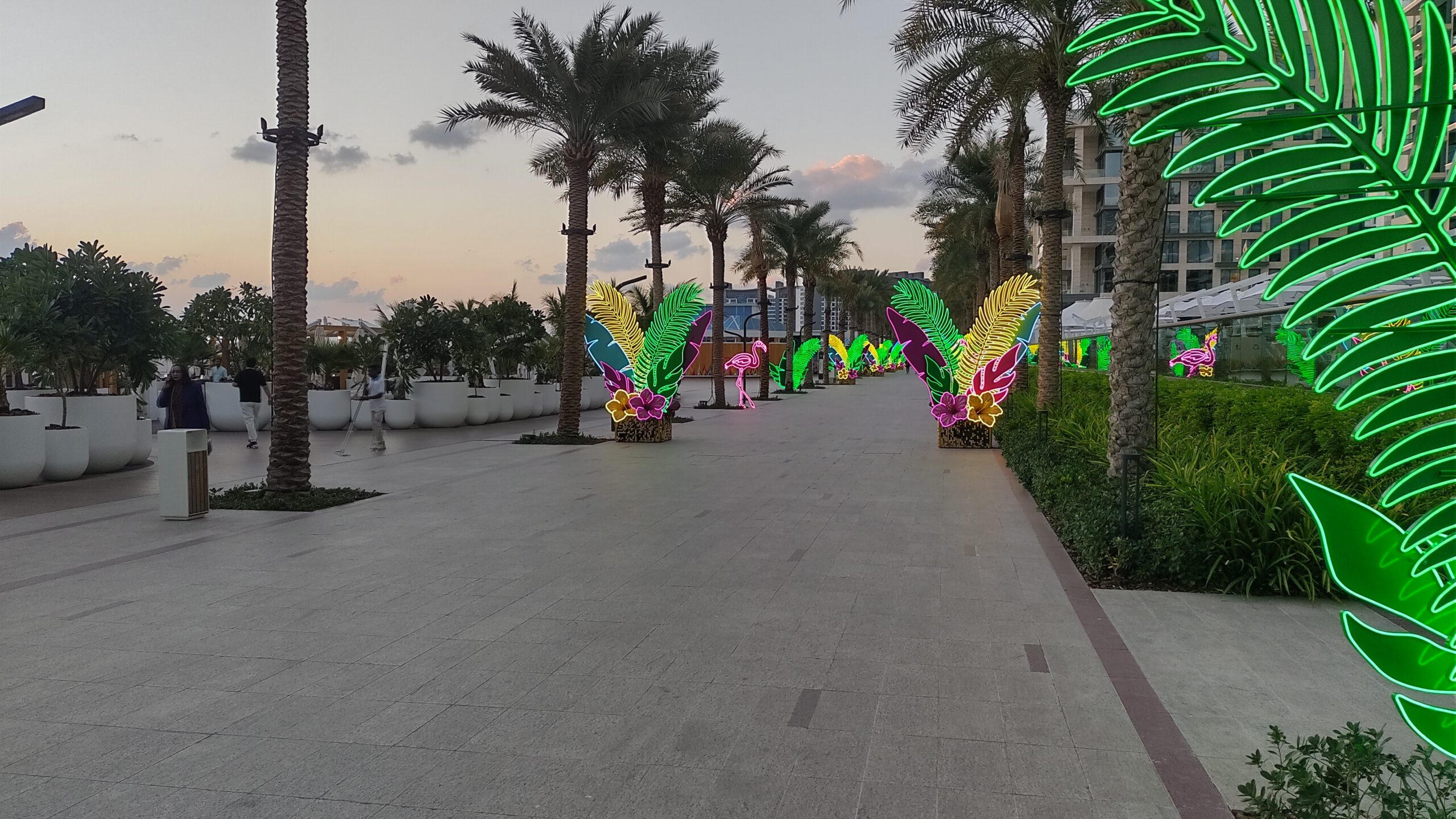 PICTURE OF THE LIGHTS ALONG EACH SIDE OF THE BOARDWALK.