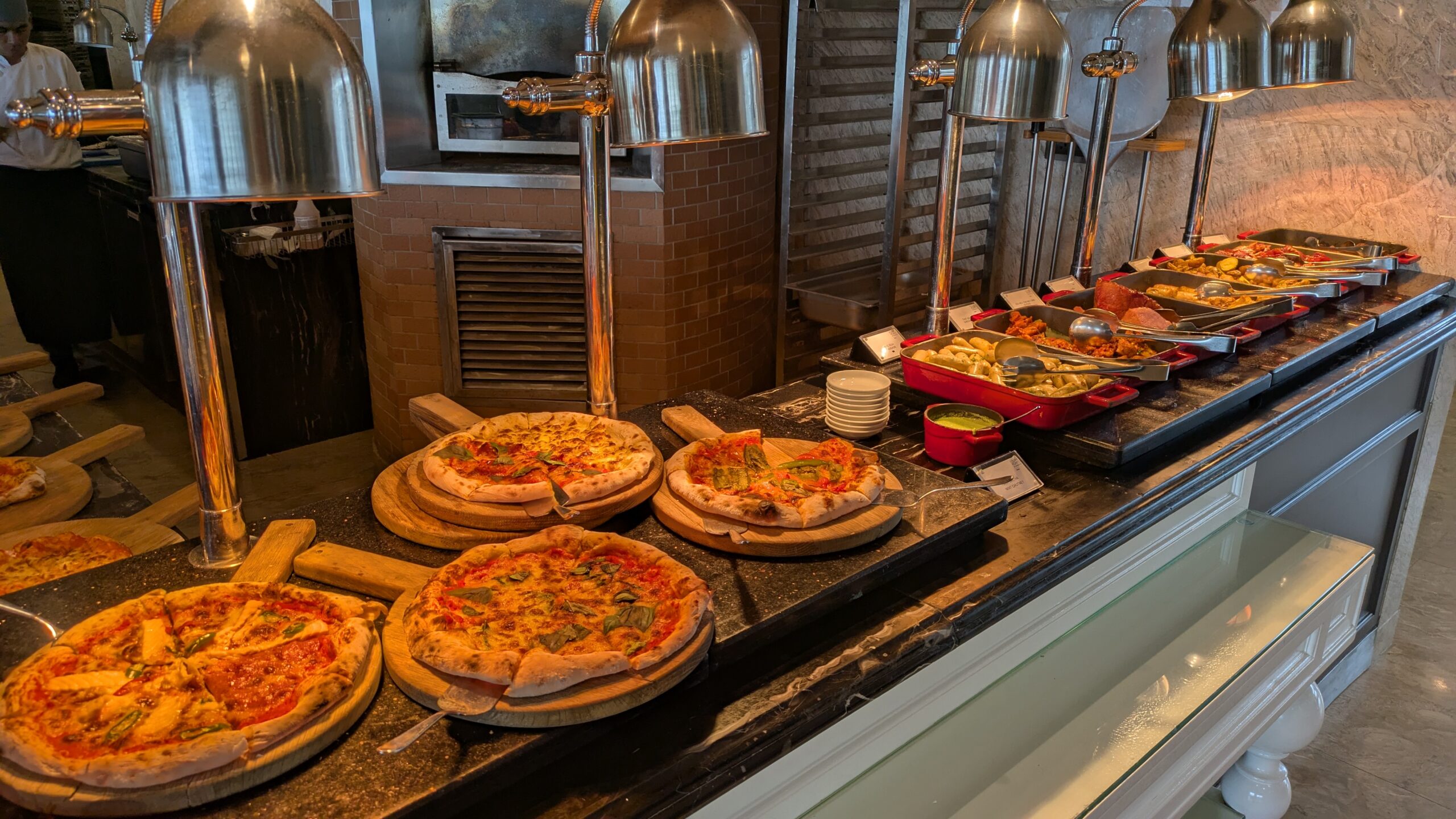 PICTURE OF THE PIZZA SECTION.