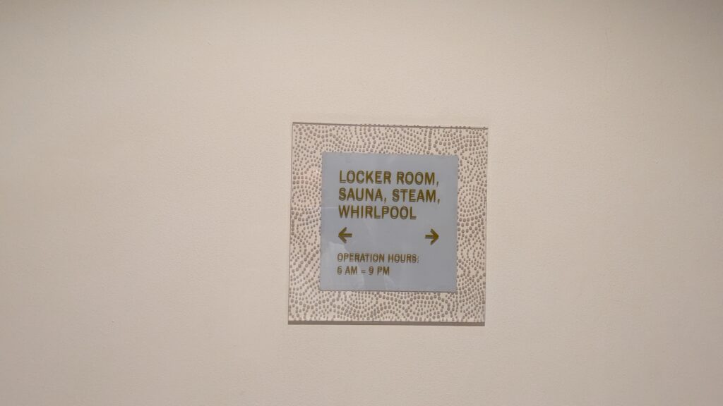 PICTURE OF THE SPA SIGN.